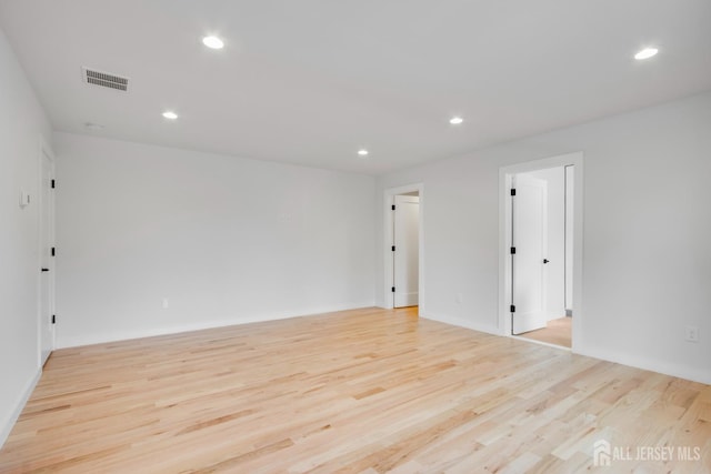 705 Plainfield Ave, Piscataway, NJ 08854 - empty room featuring light wood finished floors and recessed lighting