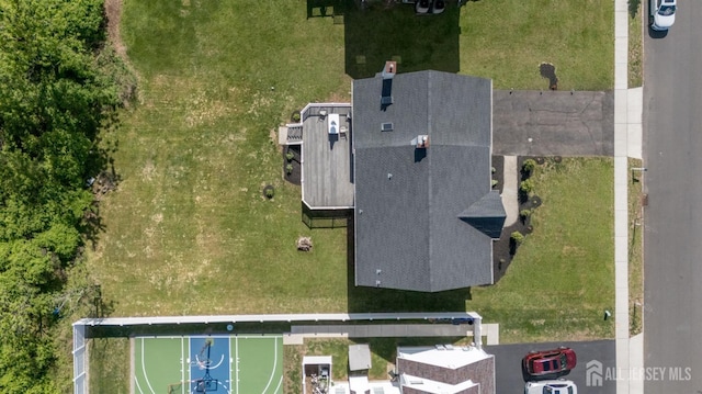 46 Carriage Dr, Piscataway, NJ 08854 - drone / aerial view