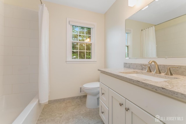 26 Magnolia Rd, Franklin Twsp, NJ 08873 - bathroom with vanity, toilet, baseboards, shower / bath combination with curtain, and tile patterned floors