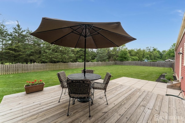 26 Magnolia Rd, Franklin Twsp, NJ 08873 - wooden deck with outdoor dining space