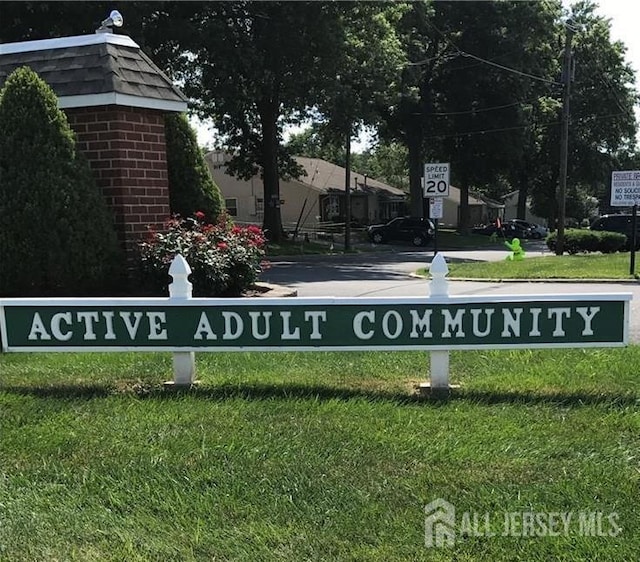9 Maine Ct, Old Bridge, NJ 07747 - community / neighborhood sign with a yard