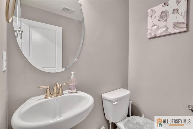 1501 Hights Farm Rd Unit 1501, Monroe, NJ 08831 - bathroom with a sink and toilet
