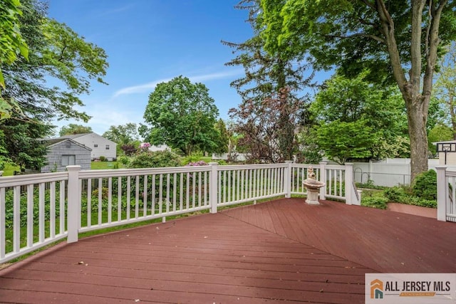 10 Lauri Ln, Middlesex, NJ 08846 - view of wooden terrace