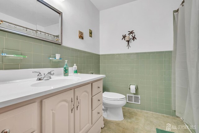 15 Oakwood Pl, North Brunswick, NJ 08902 - photo 23
