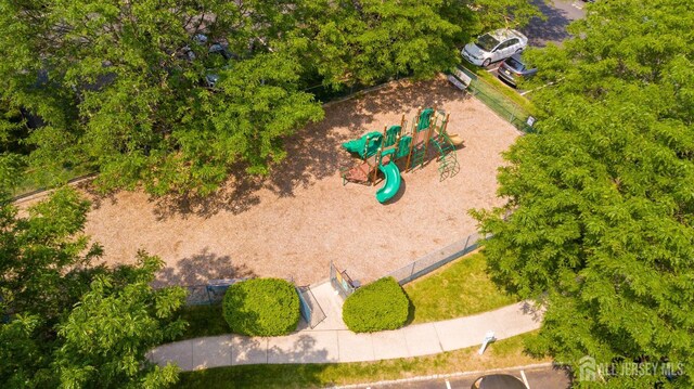 408 Blossom Cir S, Brunswick, NJ 08810 - photo 45