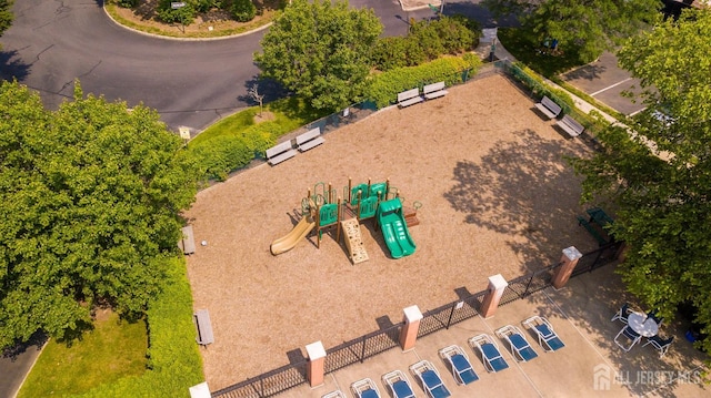 408 Blossom Cir S, Brunswick, NJ 08810 - photo 43