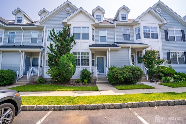 408 Blossom Cir S, Brunswick, NJ 08810 - photo 2