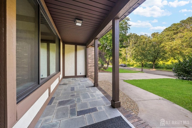 39 Miara St, Sayreville, NJ 08859 - view of patio