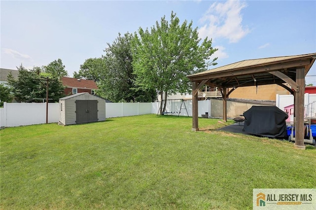 49 Paul St, Fords, NJ 08863 - fenced backyard with a shed and a gazebo