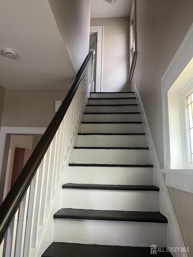 145 Cooper Ave, Iselin, NJ 08830 - view of stairs