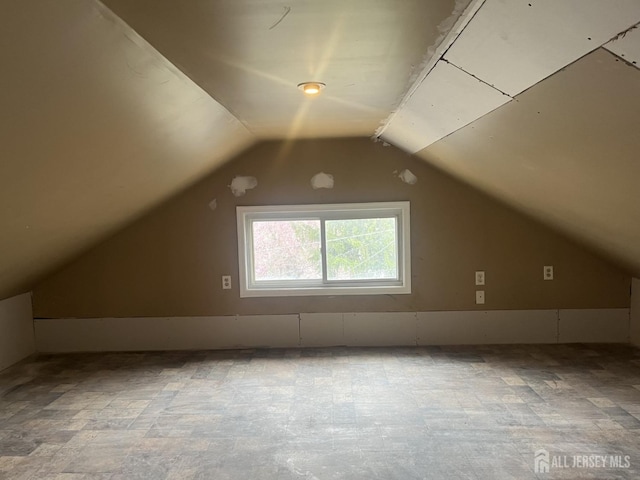 145 Cooper Ave, Iselin, NJ 08830 - bonus room featuring vaulted ceiling
