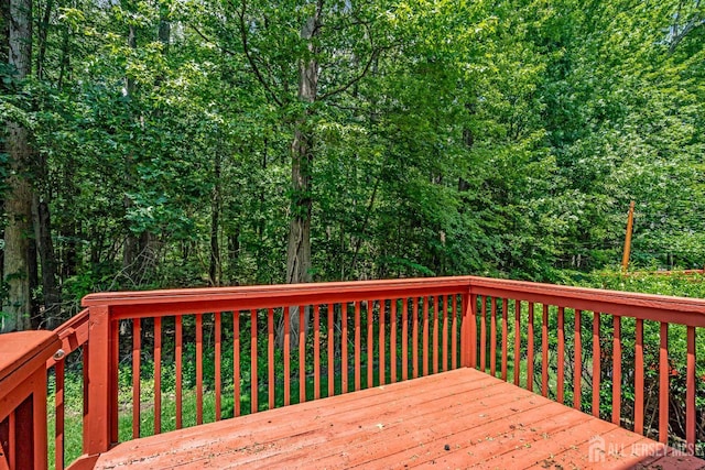 242 Hawthorne Rd, North Brunswick, NJ 08902 - view of wooden terrace