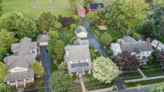 84 N Main St N, Cranbury, NJ 08512