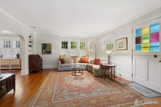 84 N Main St N, Cranbury, NJ 08512