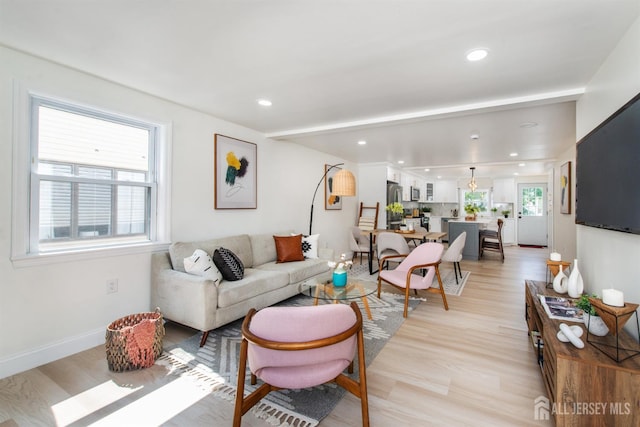 35 Evergreen Ave, Fords, NJ 08863 - living area featuring recessed lighting, light wood-style flooring, and baseboards
