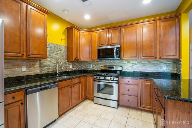 2438 Canterbury Ln, North Brunswick, NJ 08902 - photo 17
