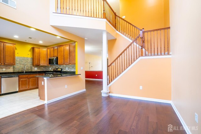 2438 Canterbury Ln, North Brunswick, NJ 08902 - photo 4