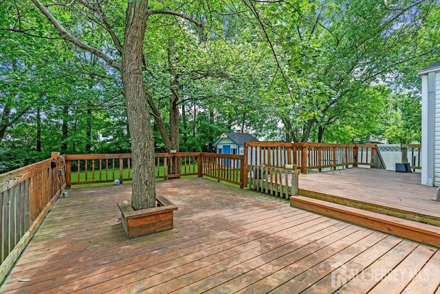 3 Topaz Ln, Iselin, NJ 08830 - wooden deck featuring an outdoor structure