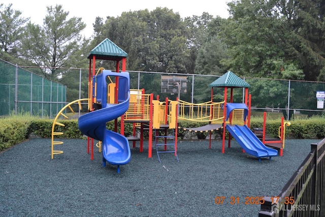 26 Dorchester Dr, East Brunswick, NJ 08816 - photo 52