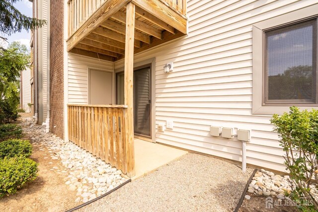 5108 Ravens Crest Dr, Plainsboro, NJ 08536 - view of property entrance