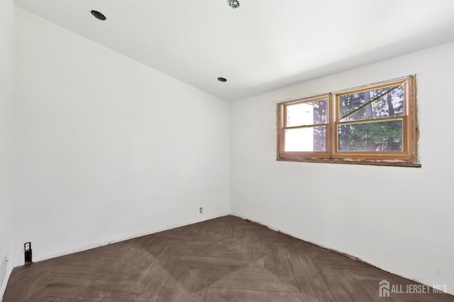 21 Windsor Ln, Colonia, NJ 07067 - photo 10