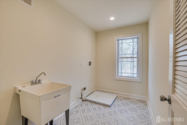 90 Hancock Rd, Piscataway, NJ 08854 - laundry room with hookup for a washing machine, gas dryer hookup, and recessed lighting