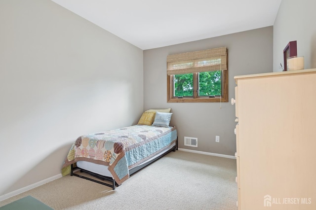 6 Steven Rd, South Brunswick, NJ 08824 - carpeted bedroom with baseboards