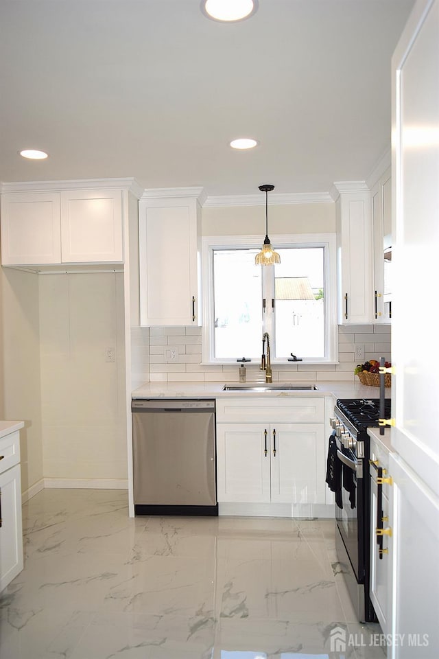 42 Roosevelt Ave, Colonia, NJ 07067 - photo 11