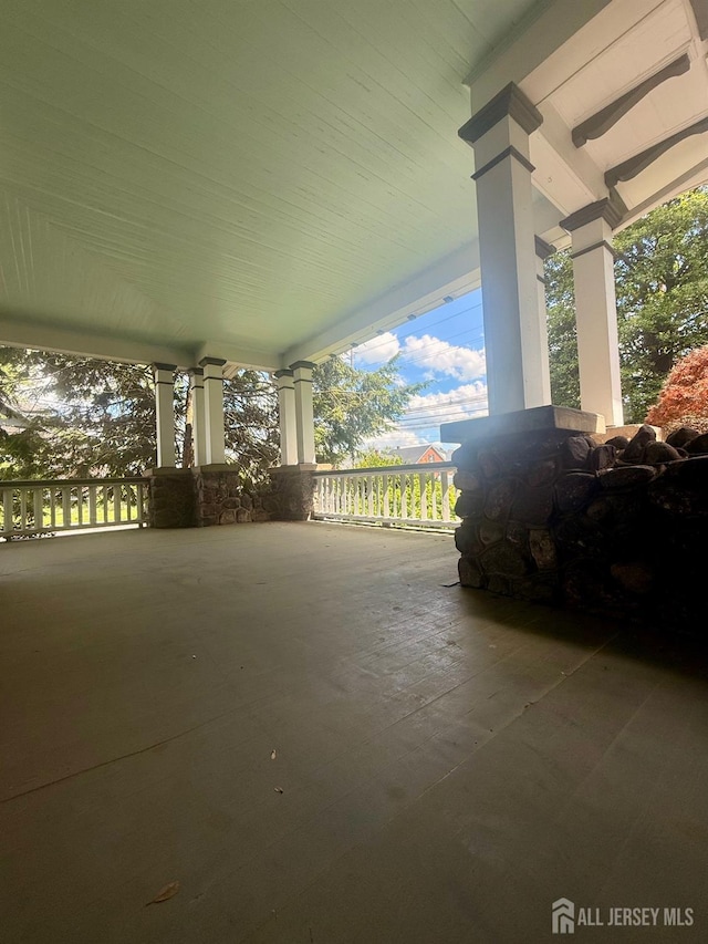 451 E Main St, Somerville, NJ 08876 - view of porch