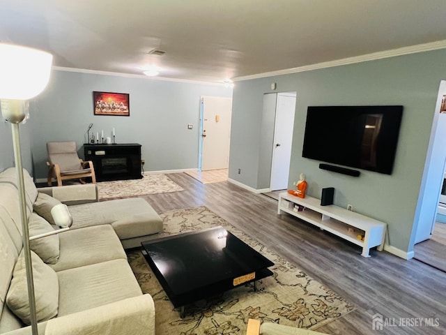 206 Sharon Garden Ct, Woodbridge Proper, NJ 07095 - photo 1