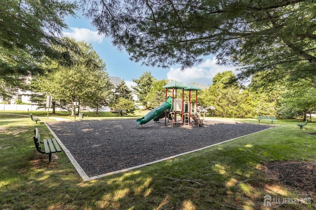 1401 Yarrow Cir S, Brunswick, NJ 08810 - photo 30