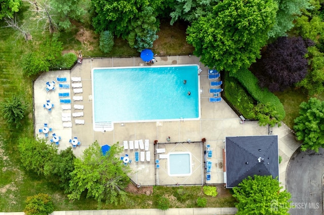 10 Hampton Pl E, Brunswick, NJ 08816 - photo 29