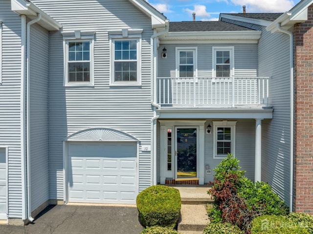 10 Hampton Pl E, Brunswick, NJ 08816 - photo 1