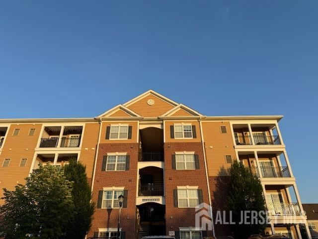437 NE Micali Way S, Plainfield, NJ 07080 - view of apartment building / complex