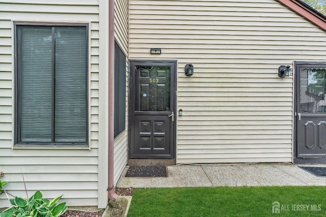 view of property entrance