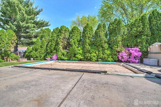 7 Mill Rd, Jamesburg, NJ 08831 - exterior space