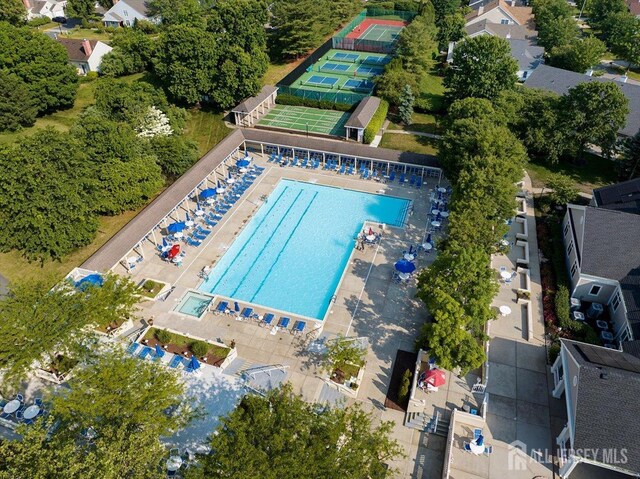 35 Brighton Ct, Monroe, NJ 08831 - bird's eye view of a pool area