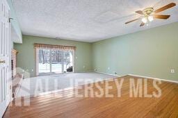 145 Lindsey Ct, Franklin, NJ 08823 - photo 4