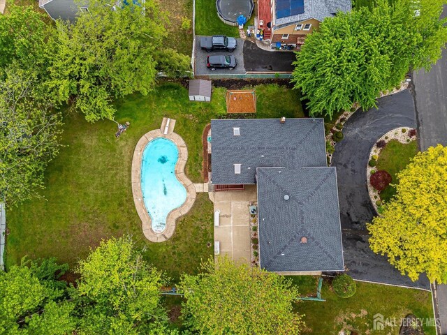 878 Beatrice Pkwy, Edison, NJ 08820 - aerial view of a pool area
