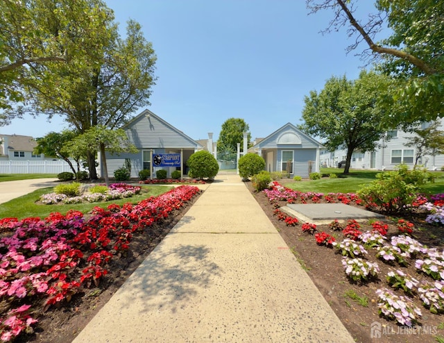 67 Nova Dr, Piscataway, NJ 08854 - view of property's community