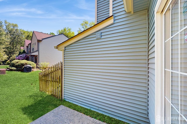 1014 Hemlock Ct, South Brunswick, NJ 08852 - view of home's exterior