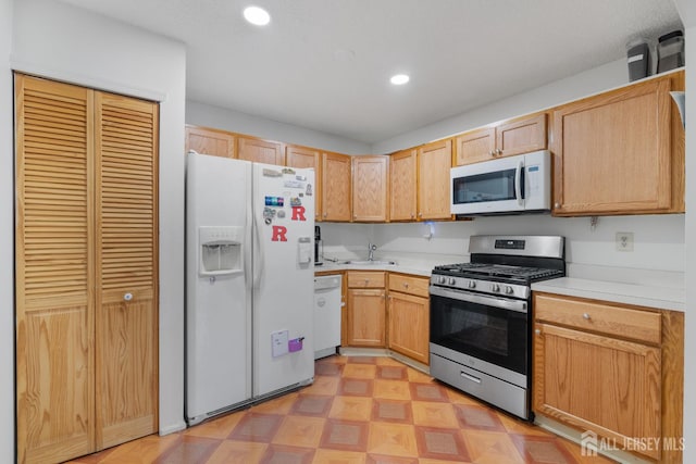 251 Kempsey Dr, North Brunswick, NJ 08902 - photo 8