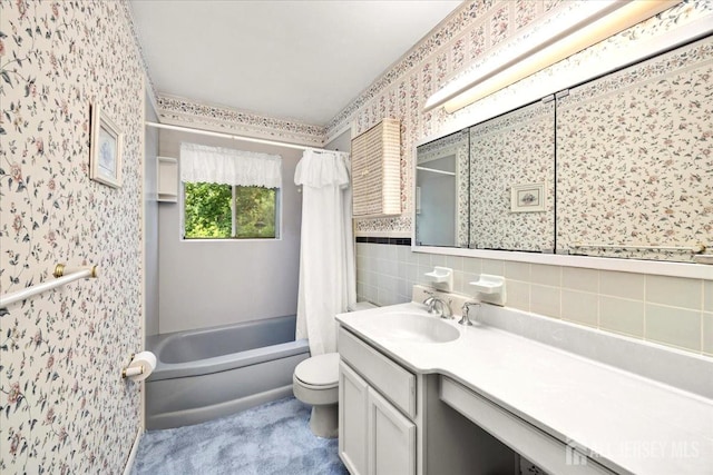 29 Mitchell Ave, Piscataway, NJ 08854 - bathroom with wallpapered walls, vanity, and shower / tub combo