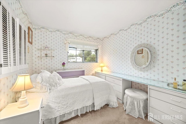 29 Mitchell Ave, Piscataway, NJ 08854 - carpeted bedroom with wallpapered walls