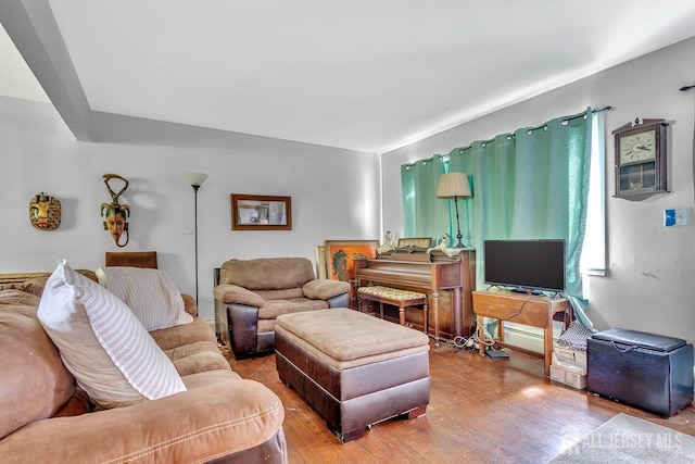 230 Creek Rd, Keansburg, NJ 07734 - living area with wood finished floors