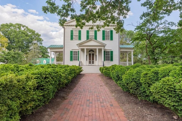 view of front of house with a porch