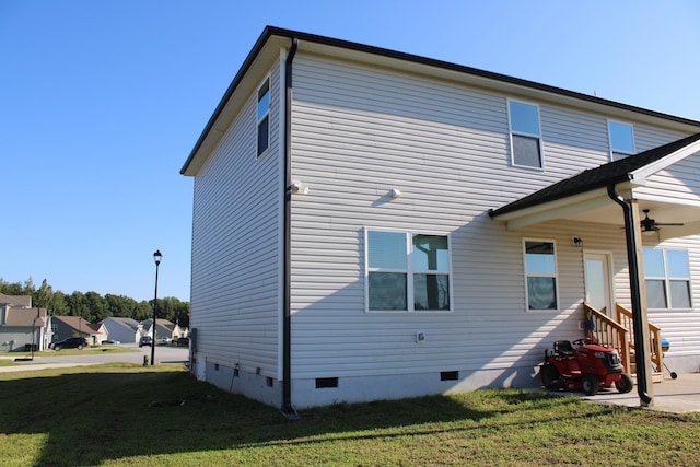 exterior space with a yard