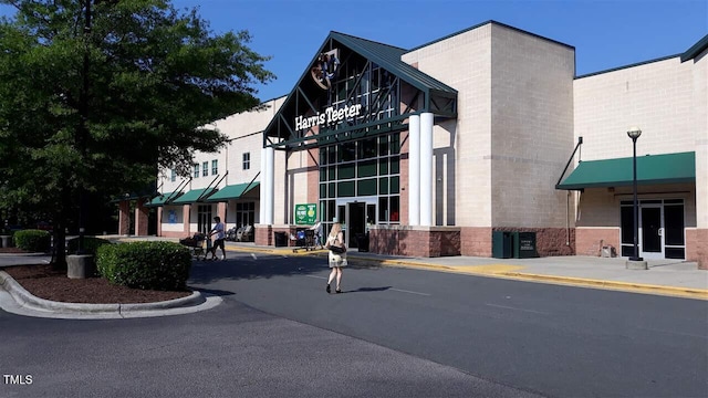 view of building exterior