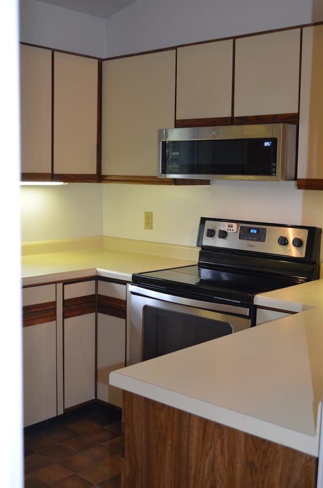 422 Windswept Dr Unit 422, Asheville, NC 28801 - kitchen with stainless steel appliances and light countertops