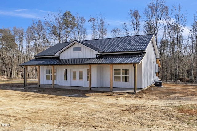 view of front of home with central AC unit